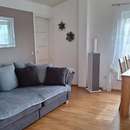 Modern Und Gemuetlich * Linden (Hessen)